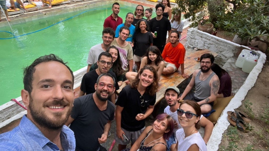 2022 — Havuz başında grup fotoğrafı, Rlay Blokzincir Week kampı